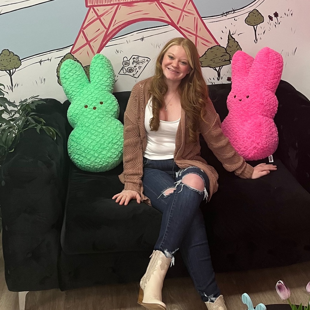 Meet your Posher, Laura